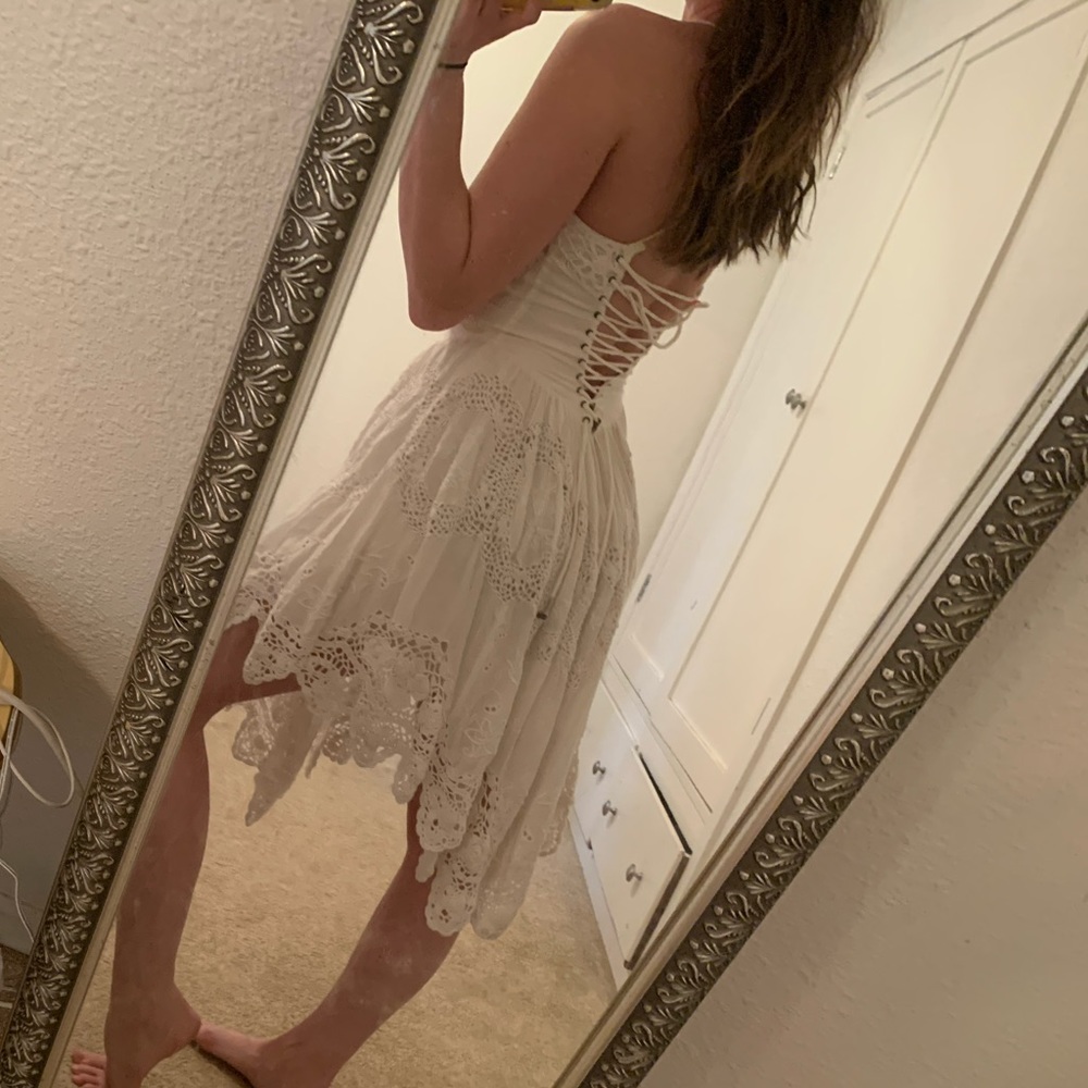 Free people RARE love to love you.